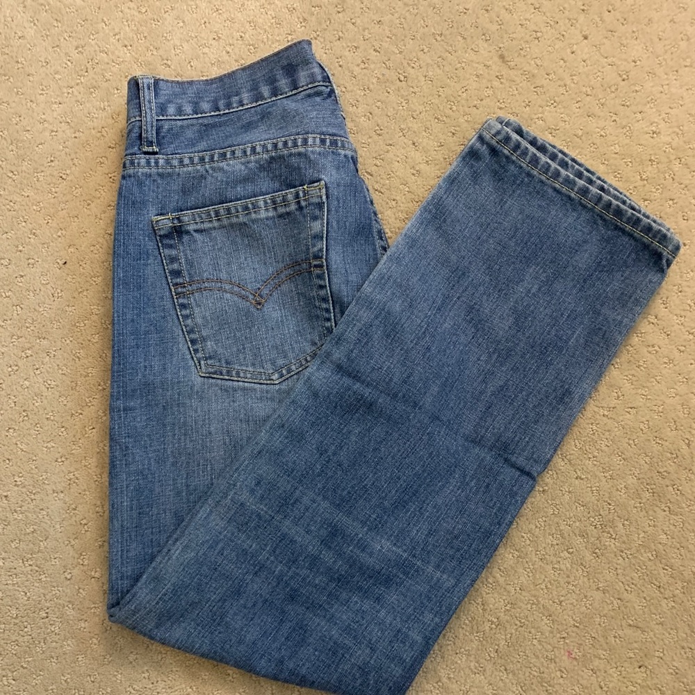 low waisted straight leg levis